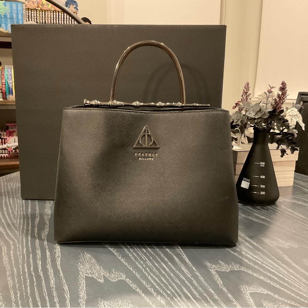Boxlunch Loungefly Harry Potter Elder Wand Handbag